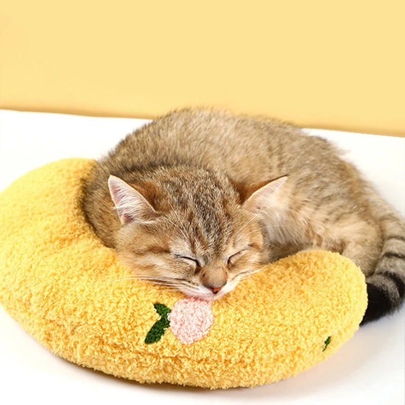 Cloudy Slumber: Orthopedic Donut Pillow for Cats and Small Dogs